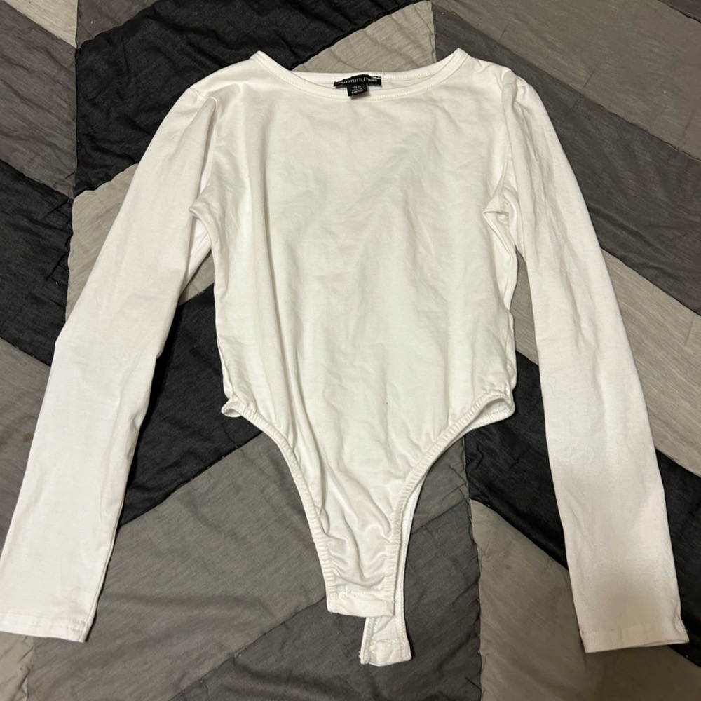 Prettylittlething white bodysuit